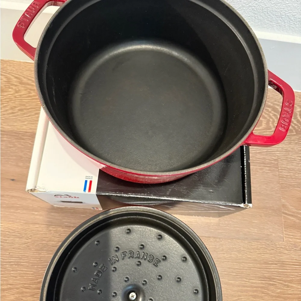 Staub Cherry Red Cast Iron Dutch Oven 4qt - Picture 2 of 4